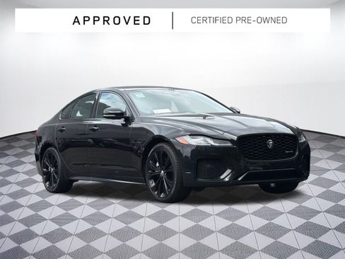 Used 2024 Jaguar XF R-Dynamic SE AWD/4WD image 7