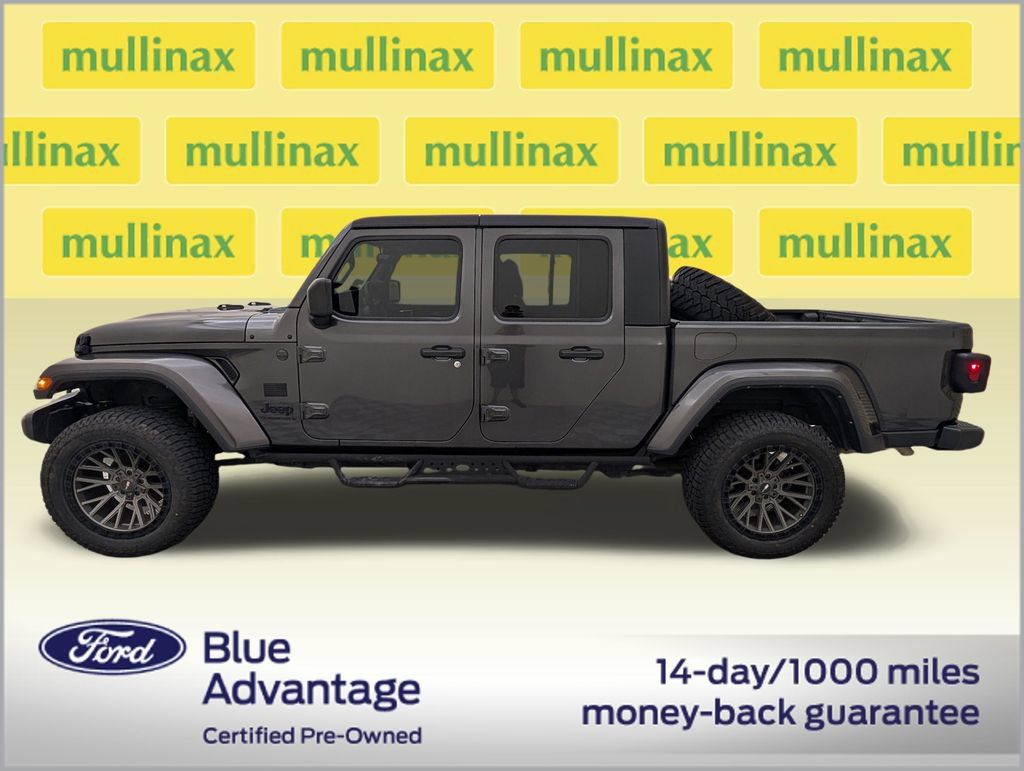 Used 2023 Jeep Gladiator Sport AWD/4WD image 10