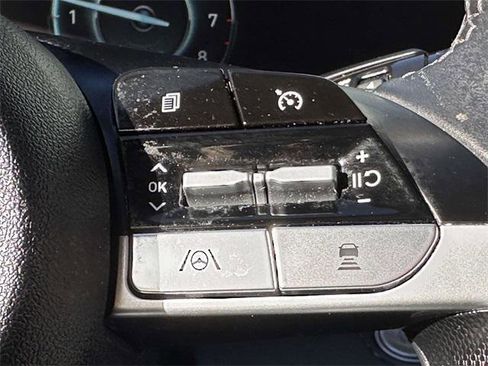 Certified 2023 Hyundai Elantra SEL w/ Convenience Package image 25