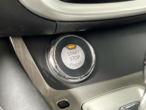 Used 2016 Nissan Murano S w/ Cargo Package FWD image 23
