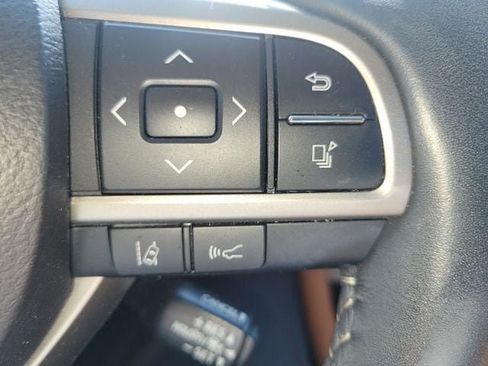 Used 2022 Lexus RX 350 AWD w/ Premium Package image 27