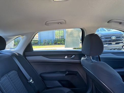 Used 2025 Kia K5 LXS FWD image 14