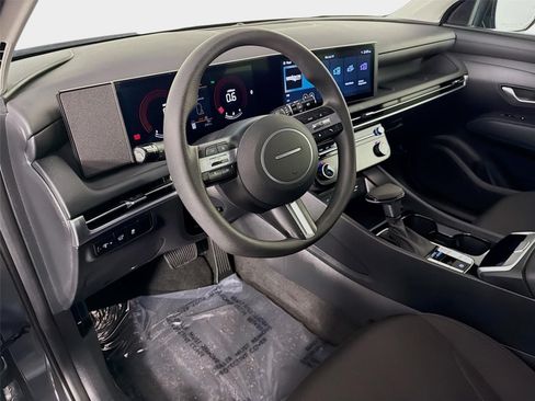 Certified 2025 Hyundai Tucson SEL FWD image 9