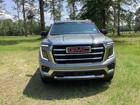 New 2026 GMC Yukon XL Elevation w/ LPO, Elevation Black Package RWD image 8