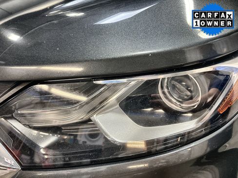 Used 2020 Chevrolet Equinox LT AWD/4WD image 18
