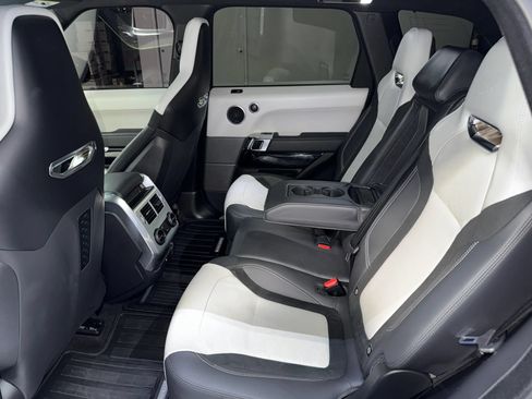 Used 2021 Land Rover Range Rover Sport SVR AWD/4WD image 32