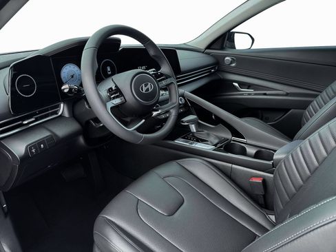 New 2026 Hyundai Elantra Limited FWD image 14