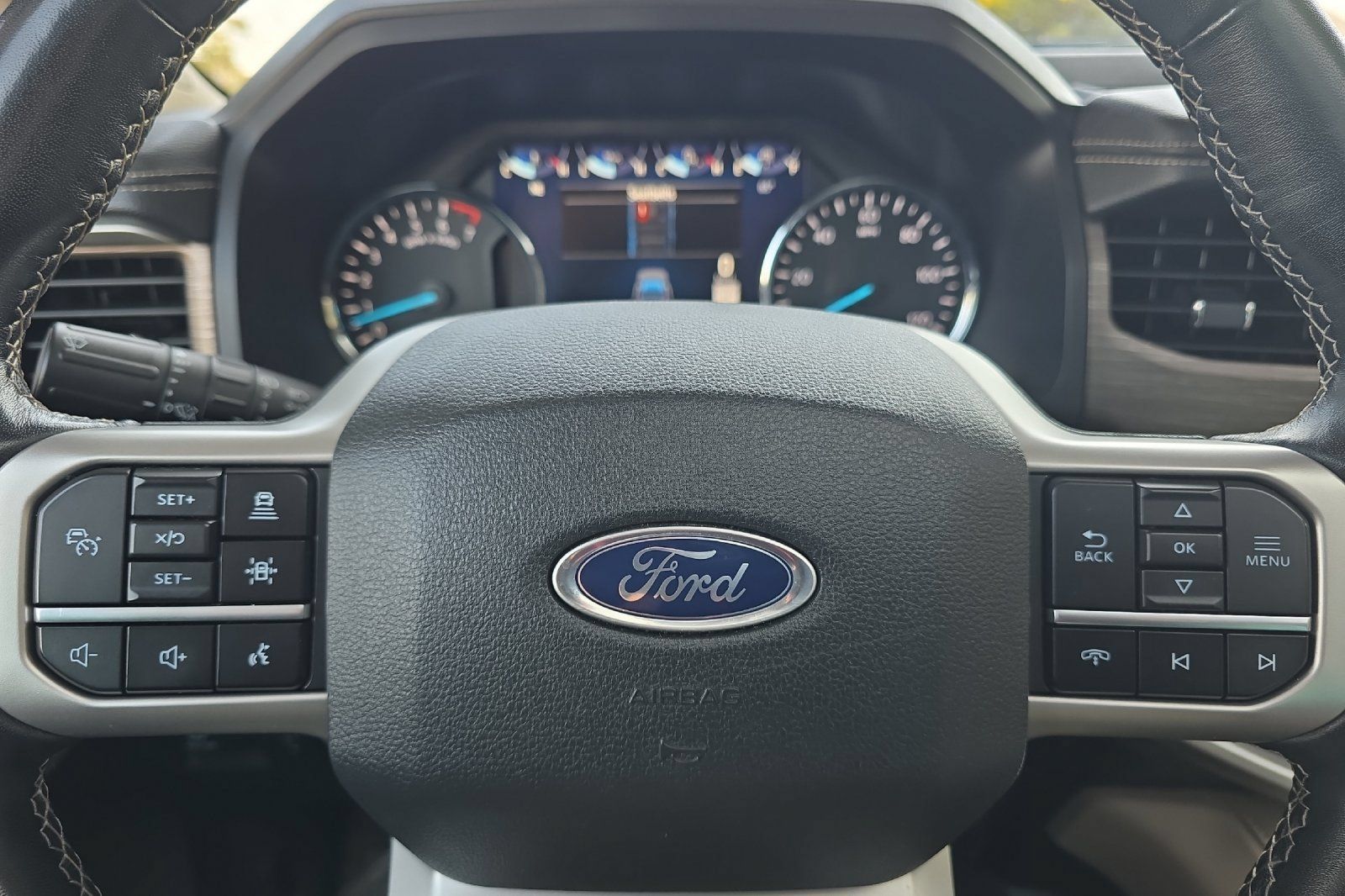Used 2024 Ford Expedition Max Limited AWD/4WD image 22