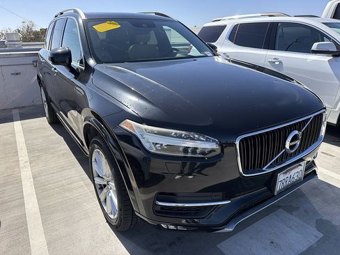 Used 2016 Volvo XC90 T6 Momentum AWD/4WD image 3