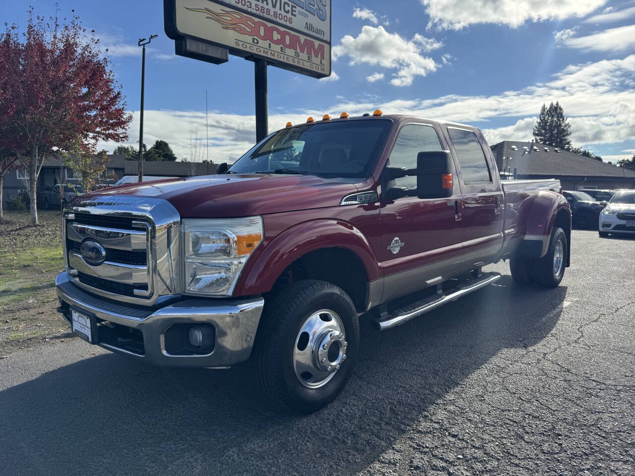 Used 2014 Ford F350 Lariat w/ Lariat Interior Package AWD/4WD image 1