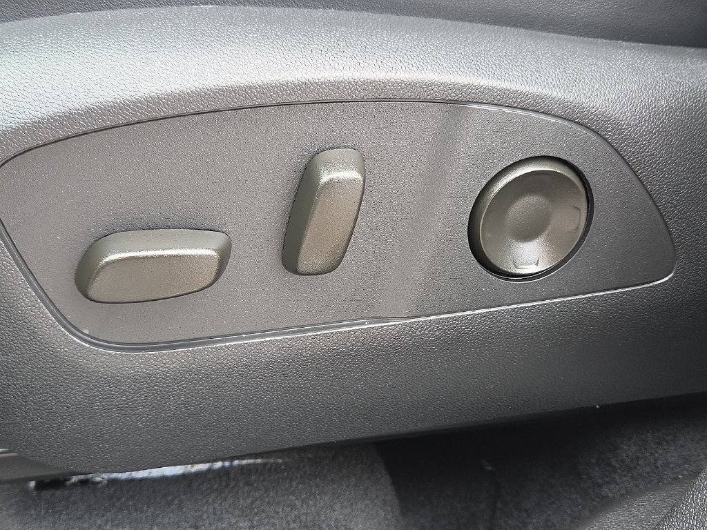 Used 2026 Buick Enclave Preferred FWD image 15