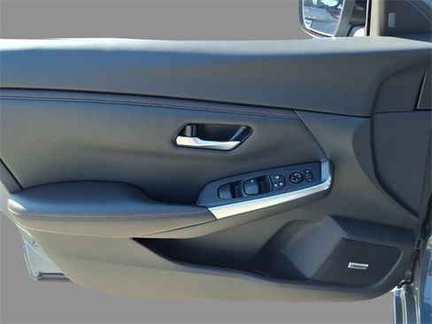 Certified 2024 Nissan Sentra SR w/ SR Premium Package image 16