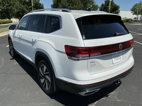 Used 2024 Volkswagen Atlas SEL AWD/4WD image 10