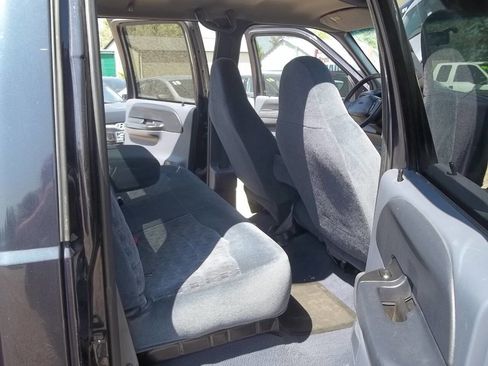 Used 2000 Ford F350 XLT image 12