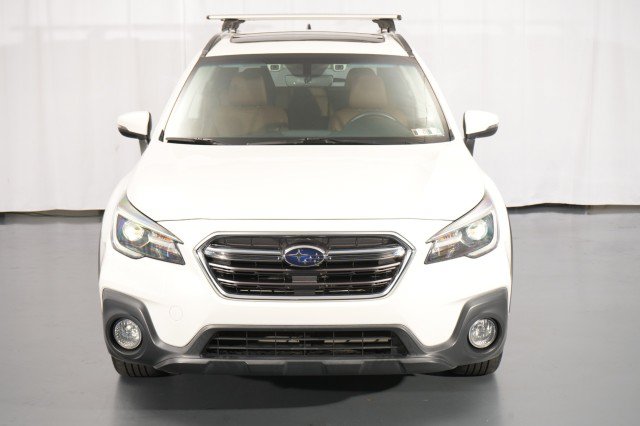 Used 2018 Subaru Outback 3.6R Touring AWD/4WD image 4