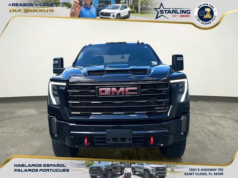 Used 2024 GMC Sierra 2500 AT4X image 10