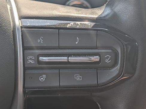 Used 2024 Chevrolet Colorado LT w/ LT Convenience Package III AWD/4WD image 28