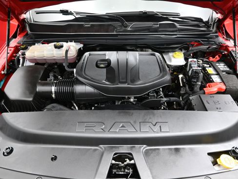 Used 2025 RAM 1500 Lone Star AWD/4WD image 8