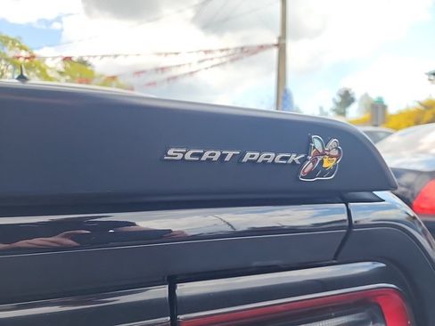 Used 2021 Dodge Challenger R/T Scat Pack RWD image 11