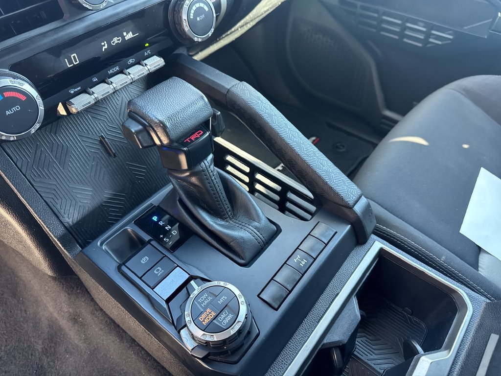 Certified 2025 Toyota Tacoma TRD Off-Road AWD/4WD image 23