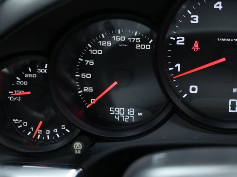 Used 2015 Porsche 911 Carrera image 26