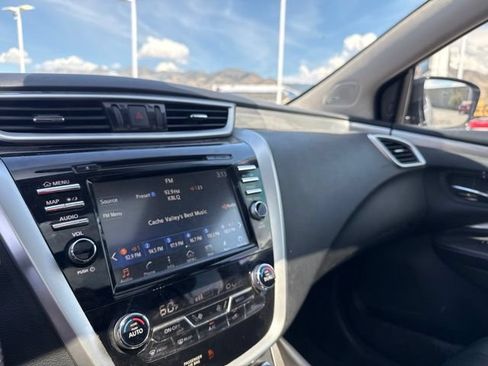 Used 2015 Nissan Murano Platinum w/ Platinum Technology Package AWD/4WD image 13