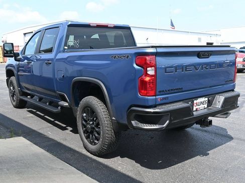 New 2026 Chevrolet Silverado 2500 Custom w/ Custom Value Package AWD/4WD image 11