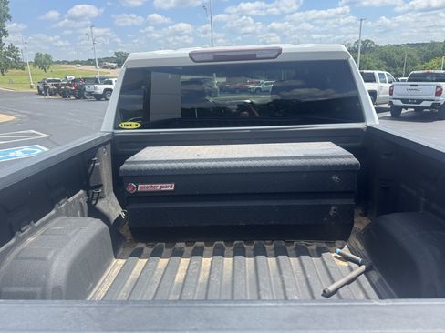 Used 2020 Chevrolet Silverado 1500 LT w/ Texas Edition AWD/4WD image 8