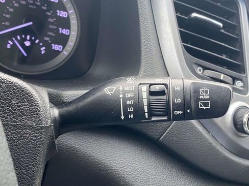 Used 2017 Hyundai Tucson SE image 20