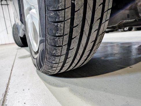 Used 2014 Toyota RAV4 LE AWD/4WD image 54