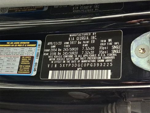 Used 2023 Kia Telluride EX w/ EX Captain's Chair Package image 28