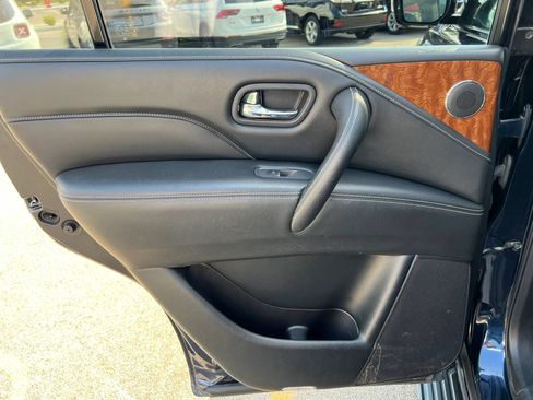 Used 2019 INFINITI QX80 Luxe AWD/4WD image 29