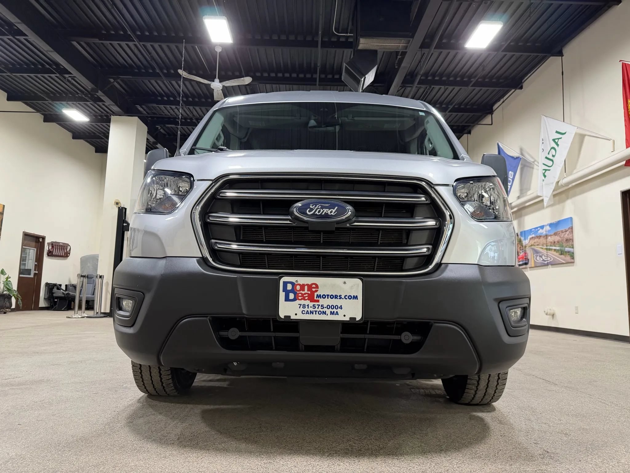 Used 2020 Ford Transit 250 Medium Roof RWD image 13