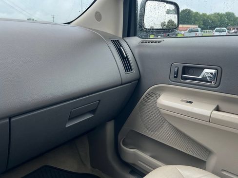 Used 2010 Ford Edge Limited FWD image 17