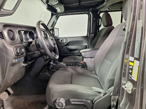 Used 2023 Jeep Wrangler Unlimited w/ Cold Weather Group AWD/4WD image 11