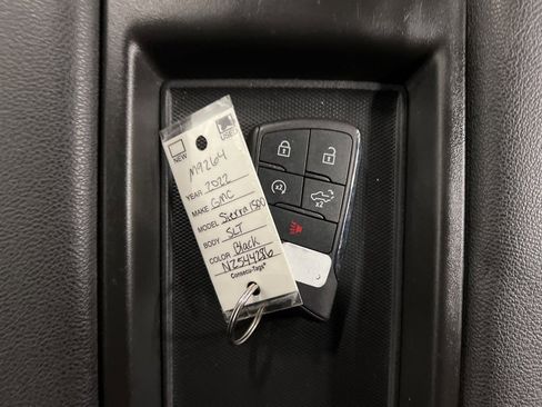 Certified 2022 GMC Sierra 1500 SLT image 22
