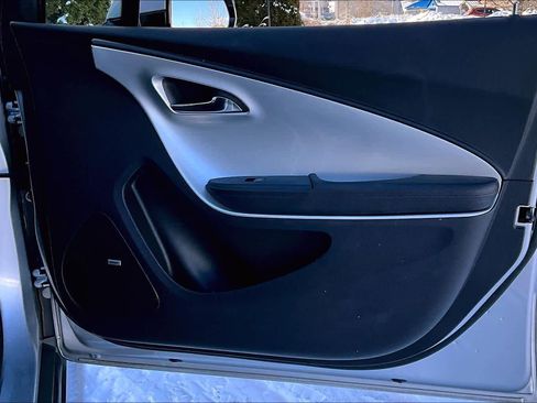 Used 2015 Chevrolet Volt Premium w/ Premium Trim Package image 21