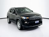 Used 2022 Jeep Compass Latitude image 3