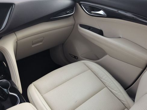 Certified 2021 Buick Envision Essence w/ Technology Package I image 26