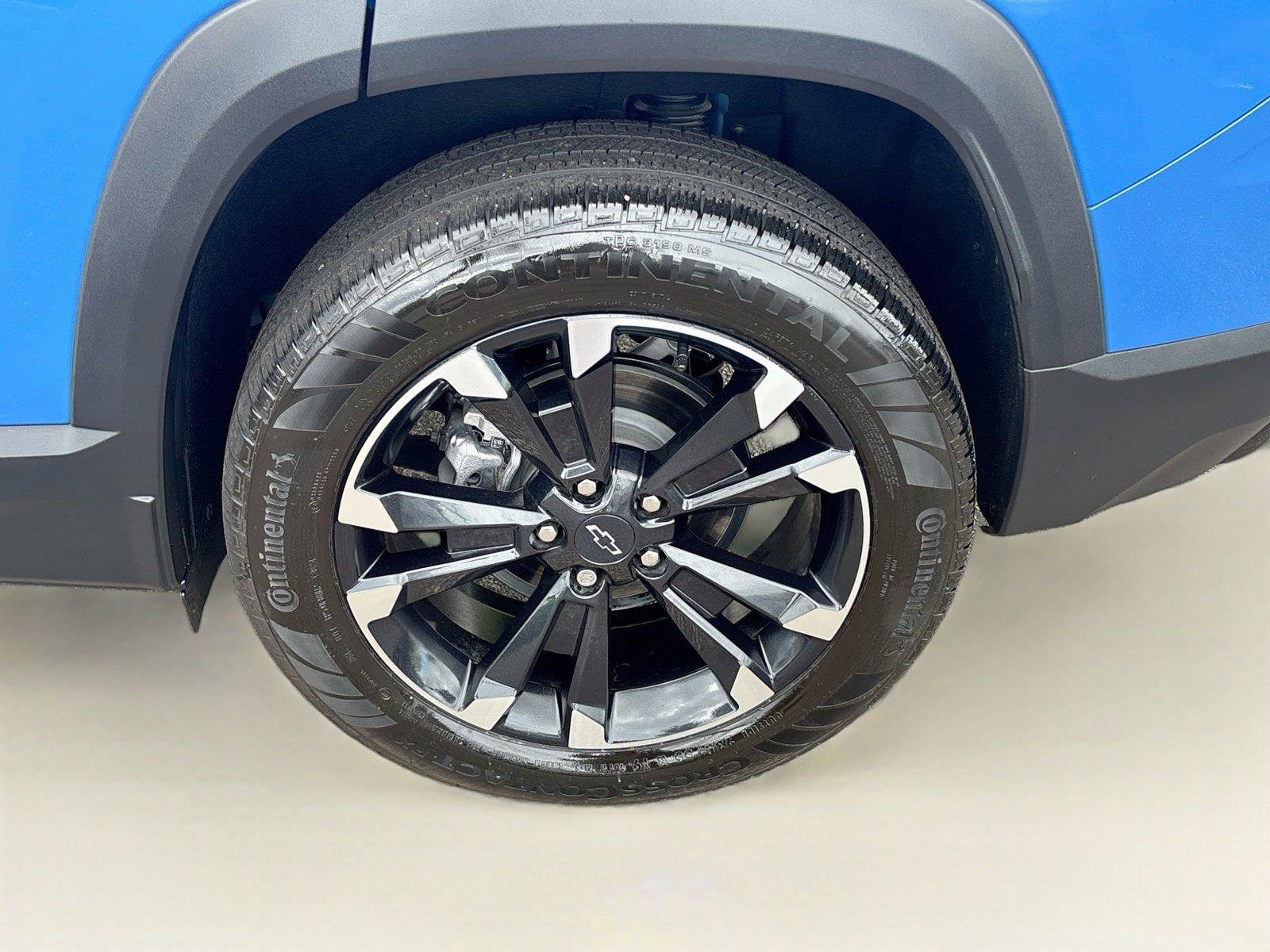 Used 2025 Chevrolet Equinox RS w/ Safety and Technology Package FWD image 30