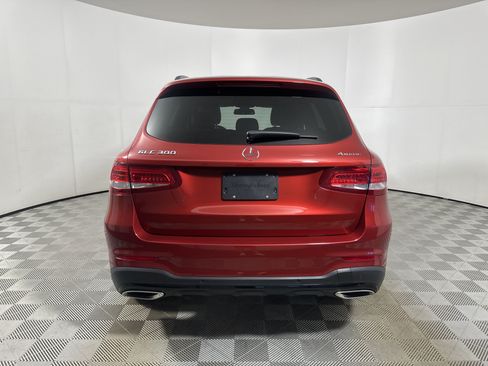 Used 2019 Mercedes-Benz GLC 300 4MATIC image 6