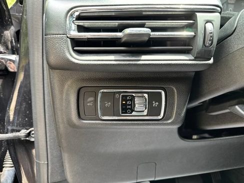 Used 2020 Lincoln Corsair FWD w/ Premium Package image 21