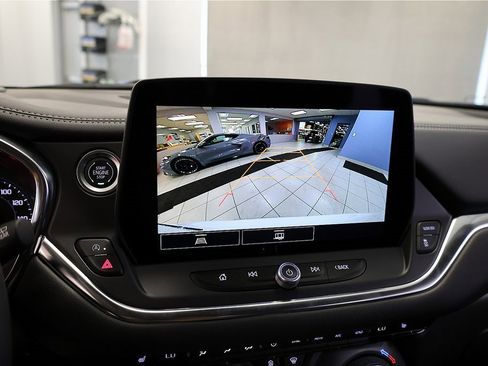 New 2025 Chevrolet Blazer LT w/ Midnight/Sport Edition image 19