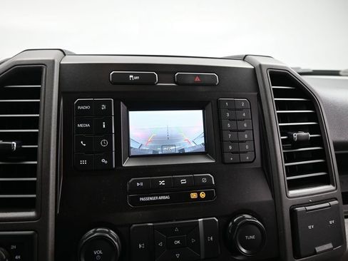 Certified 2022 Ford F250 XL w/ Power Equipment Group image 15