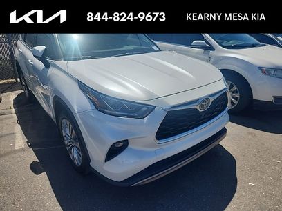 Used 2023 Toyota Highlander Platinum
