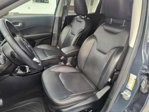 Used 2018 Jeep Compass Limited image 15