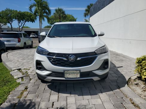 Used 2023 Buick Encore GX Preferred w/ Cold Weather Comfort Package AWD/4WD image 2