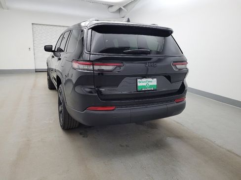 Used 2023 Jeep Grand Cherokee L Laredo image 6