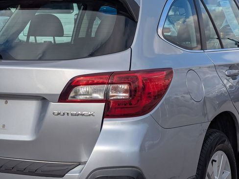 Used 2018 Subaru Outback 2.5i w/ Popular Package #1 image 7