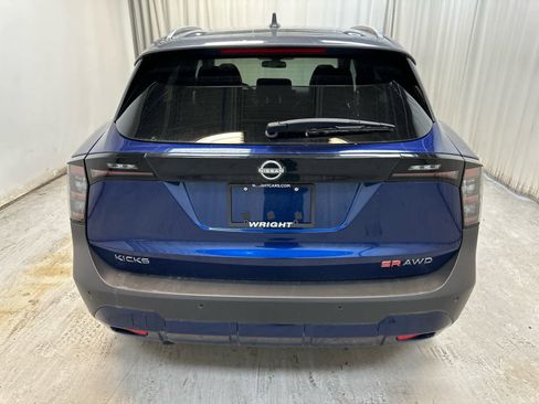 New 2025 Nissan Kicks SR image 7